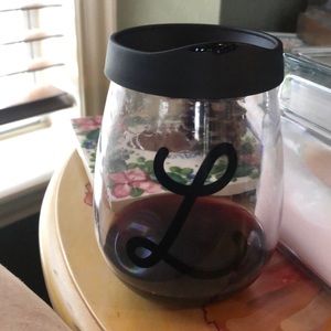 Meet your Posher, Laurie